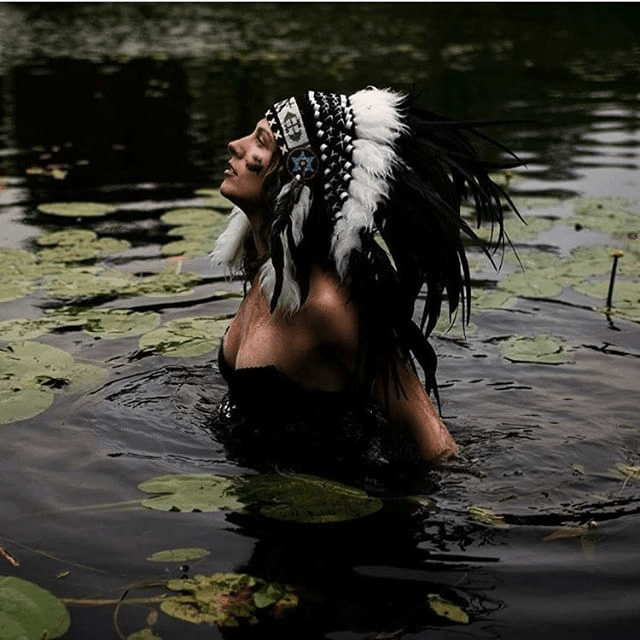 The Headdress that is…”back to black”